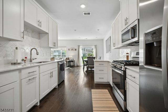 42 Harvest Way 42, Little Falls Twp., NJ 07424
