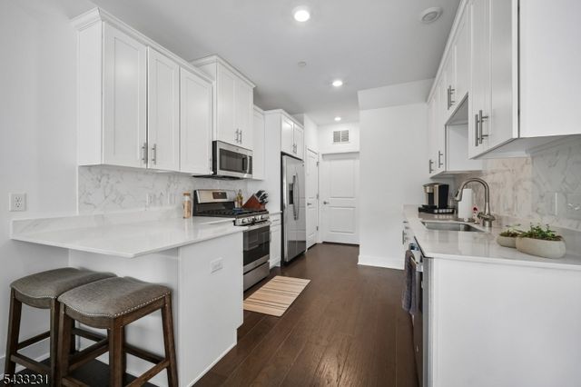 42 Harvest Way 42, Little Falls Twp., NJ 07424