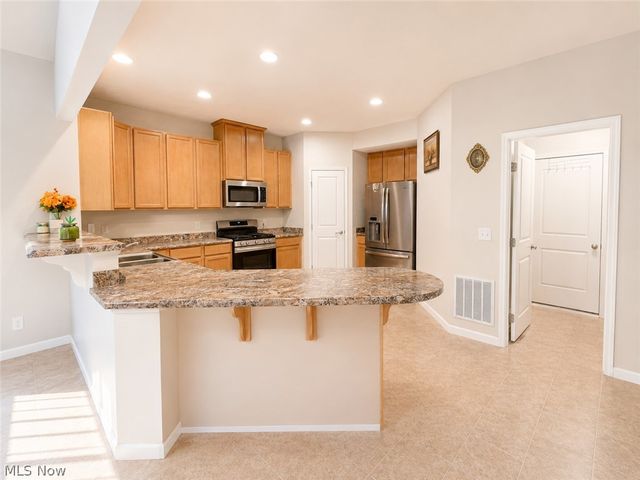 867 Starr Ridge Street SE, Massillon, OH 44646