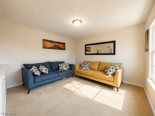 867 Starr Ridge Street SE, Massillon, OH 44646