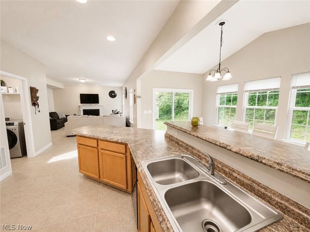 867 Starr Ridge Street SE, Massillon, OH 44646