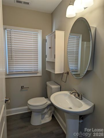 156 S Sycamore Street, Mooresville, NC 28115