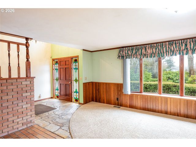 89805 SPRAGUE Rd, Eugene, OR 97408