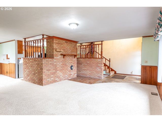 89805 SPRAGUE Rd, Eugene, OR 97408