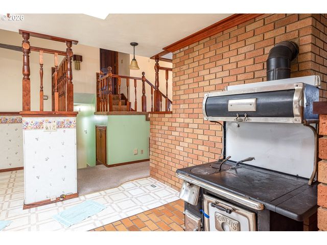 89805 SPRAGUE Rd, Eugene, OR 97408