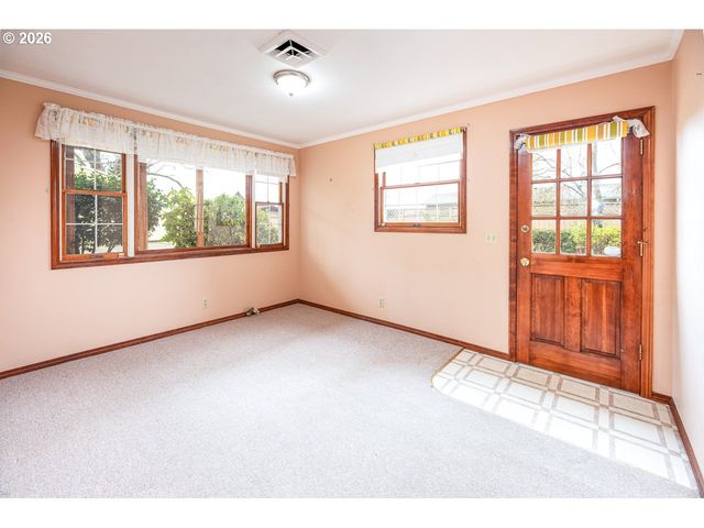 89805 SPRAGUE Rd, Eugene, OR 97408