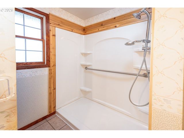 89805 SPRAGUE Rd, Eugene, OR 97408