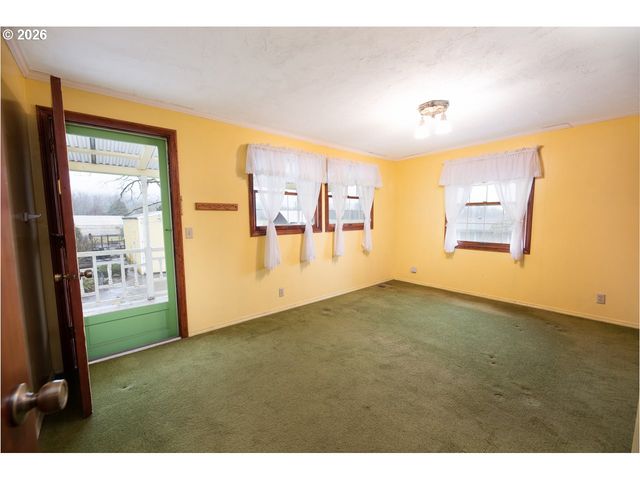 89805 SPRAGUE Rd, Eugene, OR 97408