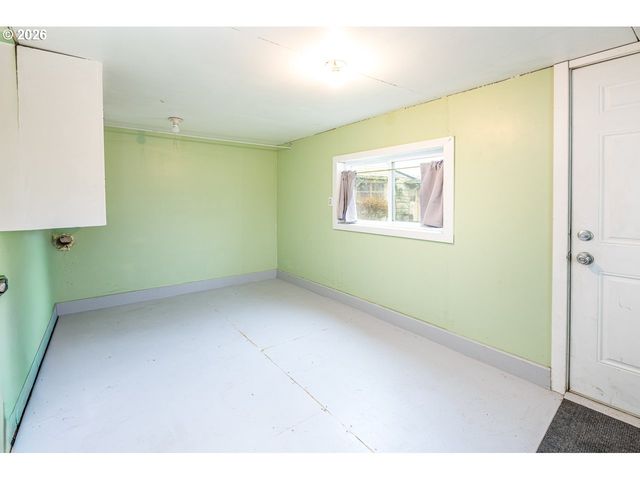 89805 SPRAGUE Rd, Eugene, OR 97408