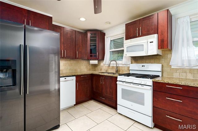 3161 Carlson Avenue, Granite City, IL 62040