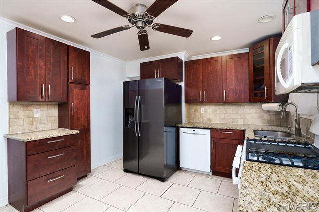 3161 Carlson Avenue, Granite City, IL 62040