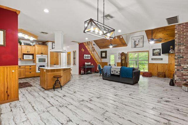 65 CR 2835, Pittsburg, TX 75686