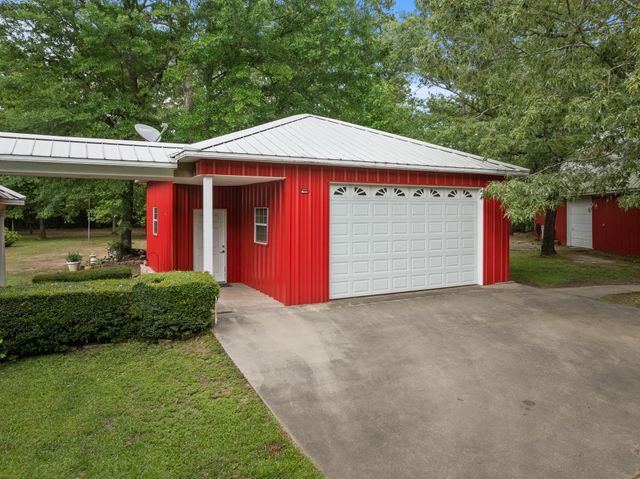 65 CR 2835, Pittsburg, TX 75686