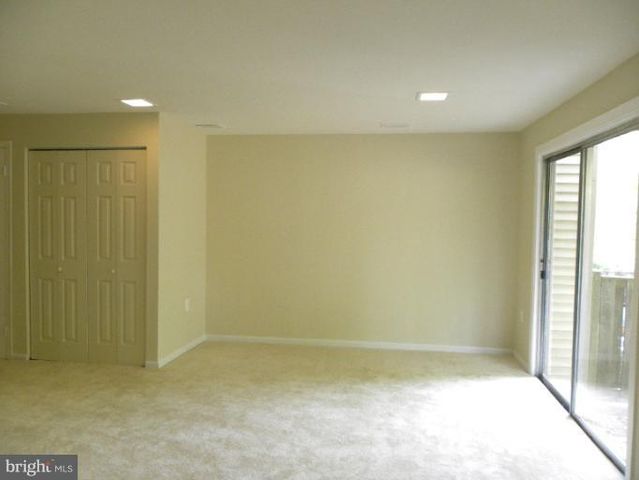 14262 HERITAGE CROSSING LN, Centreville, VA 20120