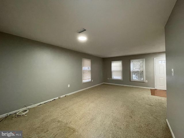 14262 HERITAGE CROSSING LN, Centreville, VA 20120