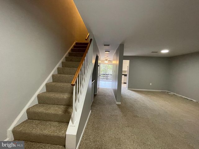 14262 HERITAGE CROSSING LN, Centreville, VA 20120