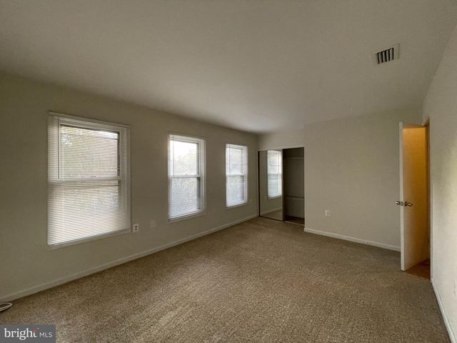 14262 HERITAGE CROSSING LN, Centreville, VA 20120