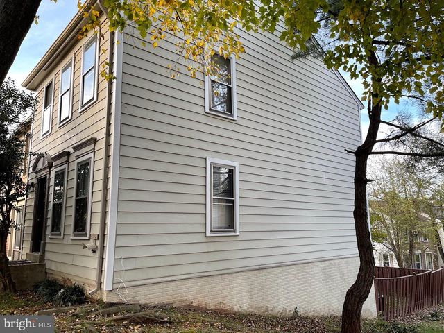 14262 HERITAGE CROSSING LN, Centreville, VA 20120