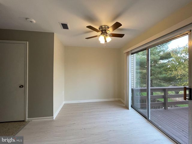 14262 HERITAGE CROSSING LN, Centreville, VA 20120