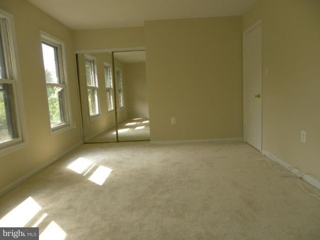 14262 HERITAGE CROSSING LN, Centreville, VA 20120