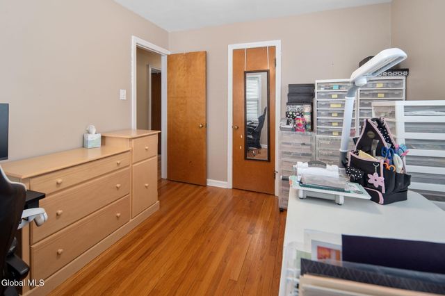 52 Hanes Street, Guilderland, NY 12203