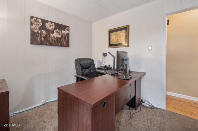 52 Hanes Street, Guilderland, NY 12203