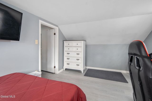 52 Hanes Street, Guilderland, NY 12203