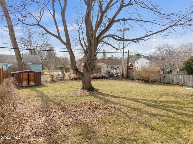 52 Hanes Street, Guilderland, NY 12203