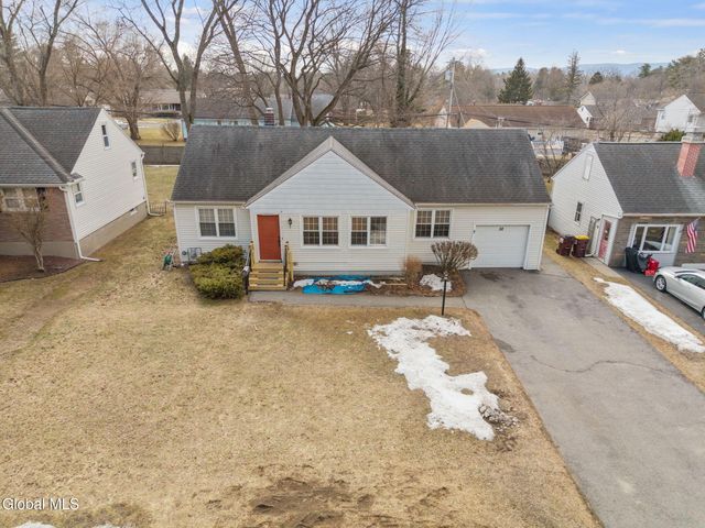 52 Hanes Street, Guilderland, NY 12203