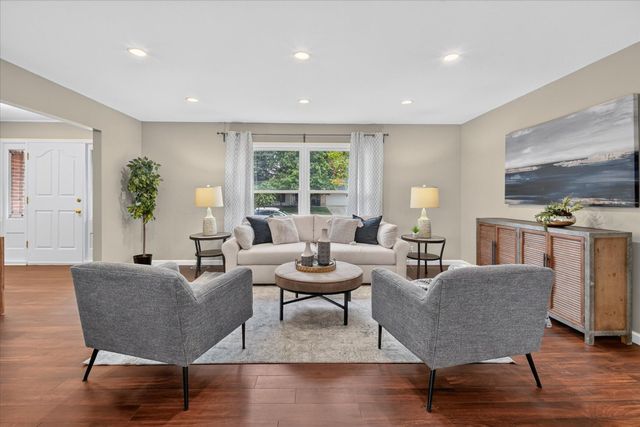 3348 Tacoma Circle, Ann Arbor, MI 48108