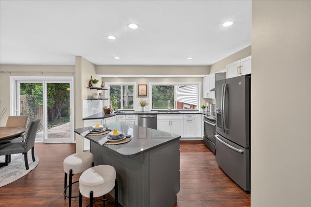 3348 Tacoma Circle, Ann Arbor, MI 48108