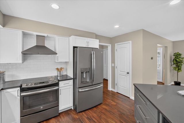 3348 Tacoma Circle, Ann Arbor, MI 48108