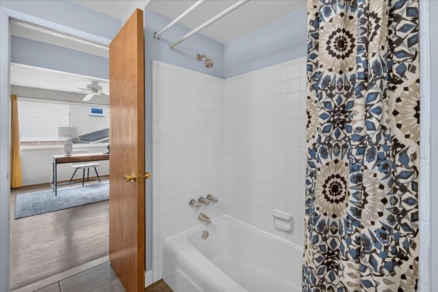 3348 Tacoma Circle, Ann Arbor, MI 48108