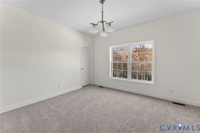 228 Hidden Springs Ln, Aylett, VA 23009