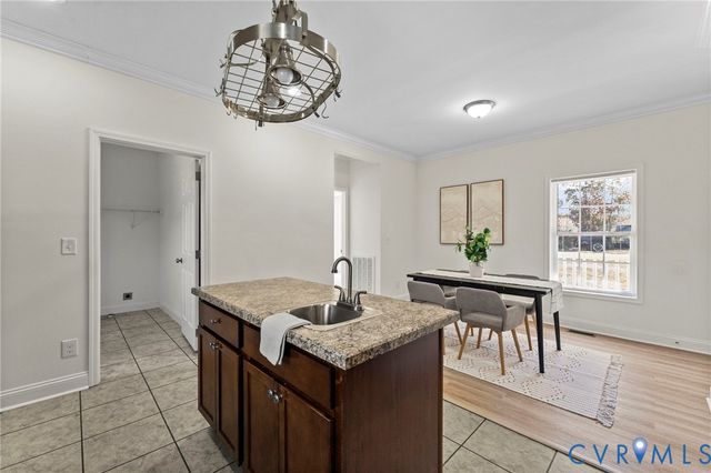 228 Hidden Springs Ln, Aylett, VA 23009