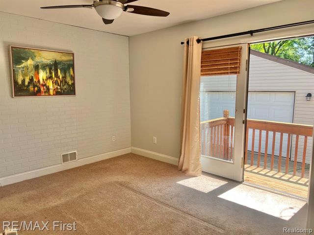1650 Woodward Hts, Ferndale, MI 48220
