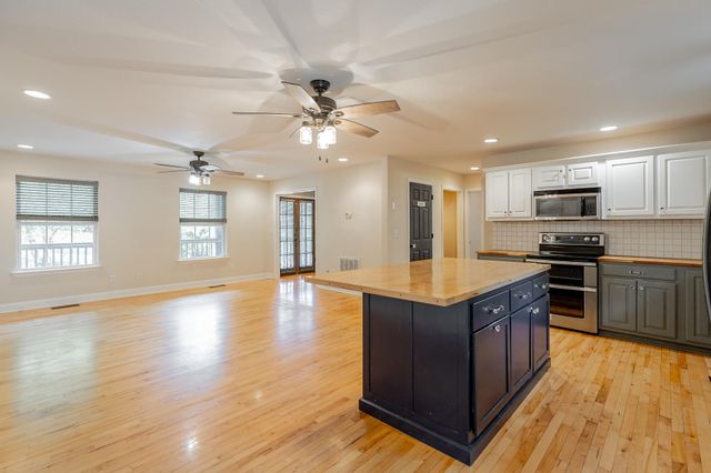 330 Battlefield Circle, Ringgold, GA 30736