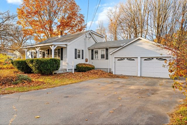 33 Howard Ave, Easthampton, MA 01027