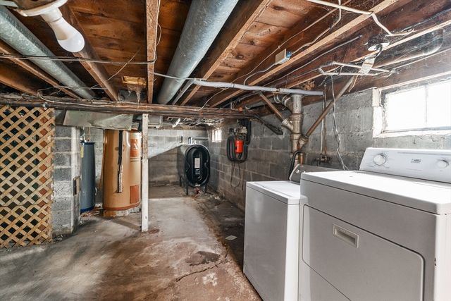 33 Howard Ave, Easthampton, MA 01027