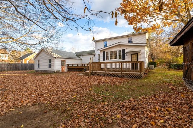 33 Howard Ave, Easthampton, MA 01027