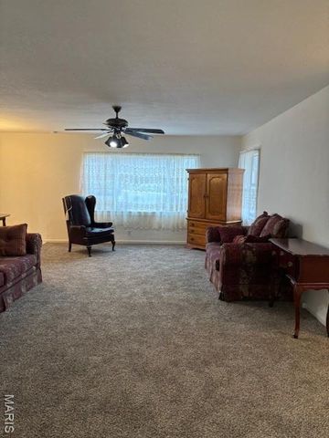 816 Kendall Avenue, Poplar Bluff, MO 63901