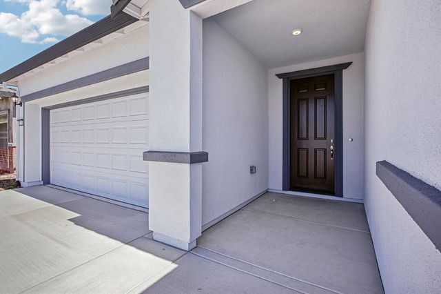 2724 Blairsville Ln, Manteca, CA 95337