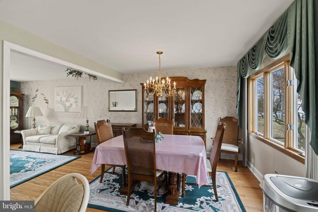 1010 HANCOCK DR, Blackwood, NJ 08012