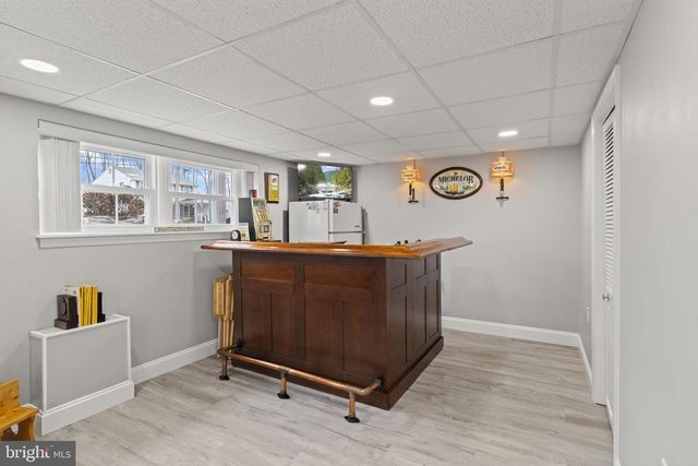 1010 HANCOCK DR, Blackwood, NJ 08012