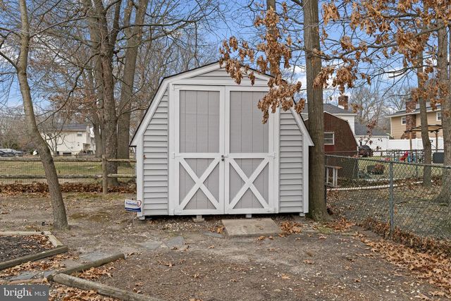 1010 HANCOCK DR, Blackwood, NJ 08012