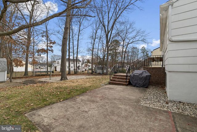 1010 HANCOCK DR, Blackwood, NJ 08012