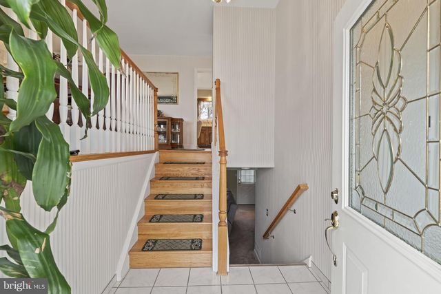 1010 HANCOCK DR, Blackwood, NJ 08012