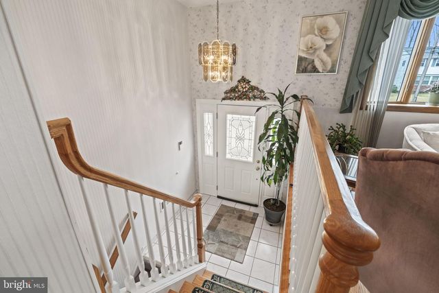 1010 HANCOCK DR, Blackwood, NJ 08012