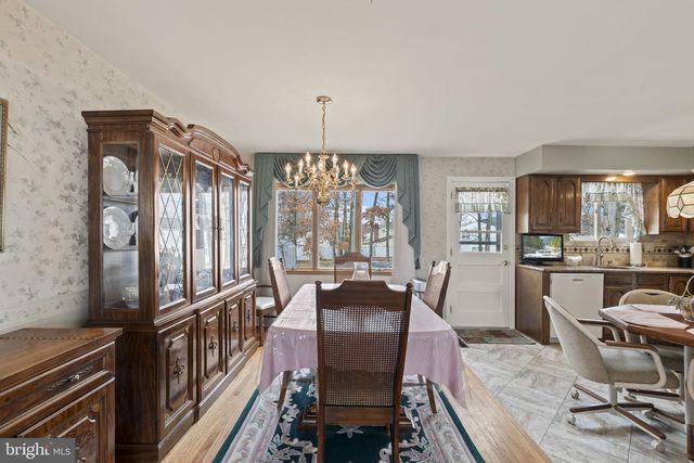 1010 HANCOCK DR, Blackwood, NJ 08012