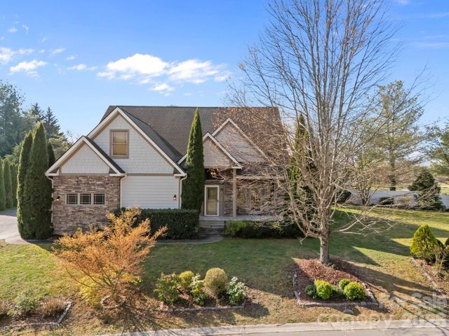 4 AMARETTO Drive, Candler, NC 28715